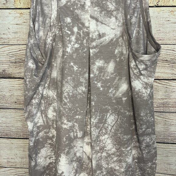 Women's All in Motion Workout Top - Picture 3 of 4